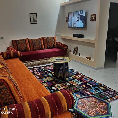 Appartement Julia Au Centre Ville Agadir Dans Residence Borj Dalat Экстерьер фото